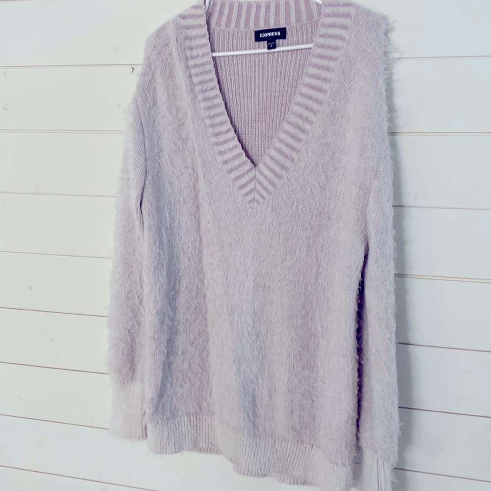 Express Fuzzy V-Neck Lilac sweater. Size M. Perfect for leggings.